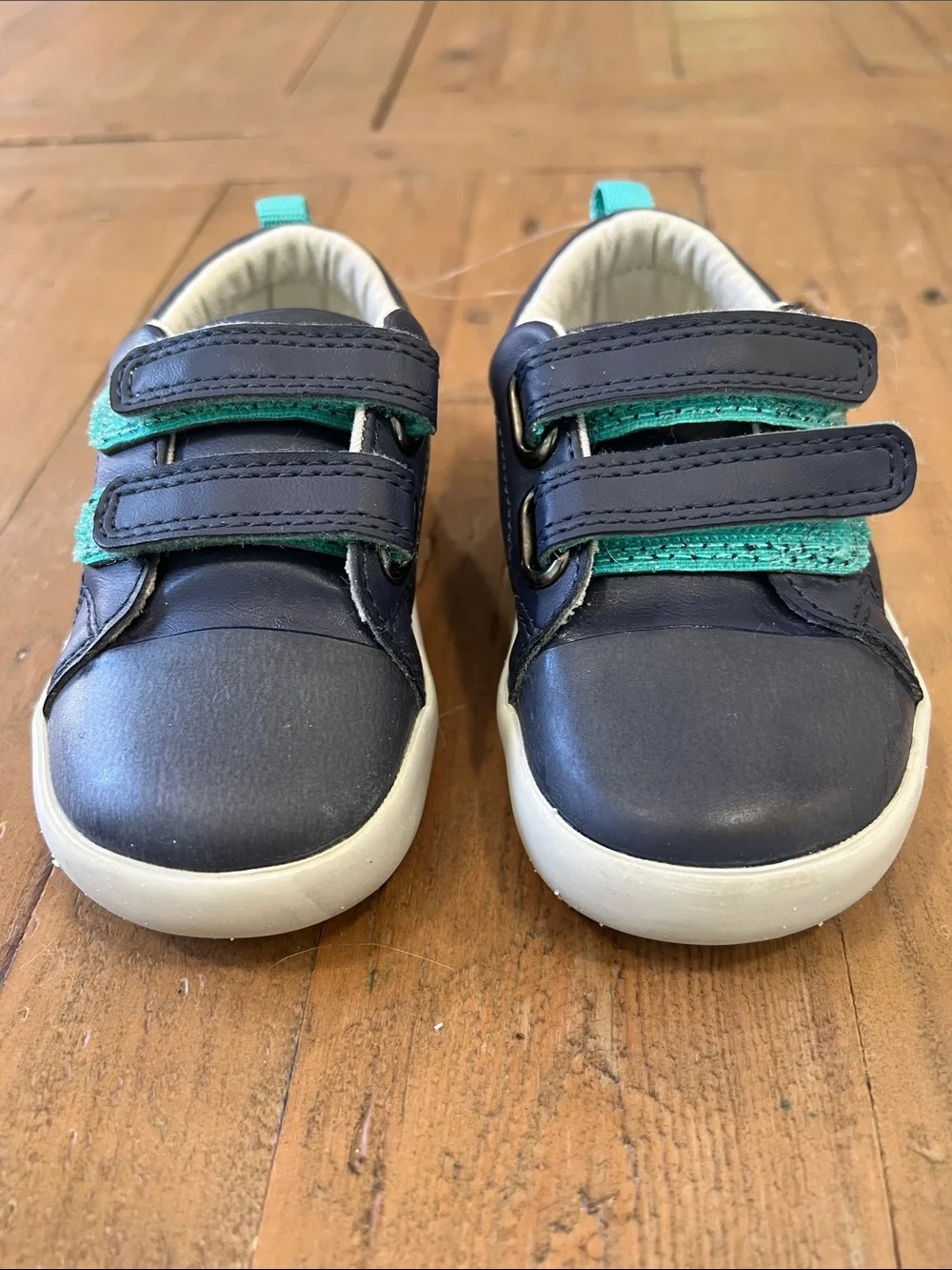 Ten little navy leather hook and loop sneakers little kids size 7